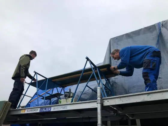 Dakrenovatie van rieten dak door Klusbedrijf Wajer, foto 9 van 11